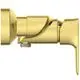 Brausearmatur in Brushed Gold mit einer strukturierten Oberfläche, gefertigt von Ideal Standard. Produkt zeigt einen ausladenden Auslauf und eine effektive Wasserführung.